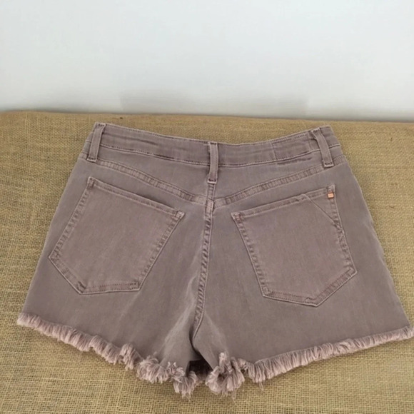 M//C Denim Collection MICHELLE by Comune Austin Vintage Shorts - Picture 2 of 9